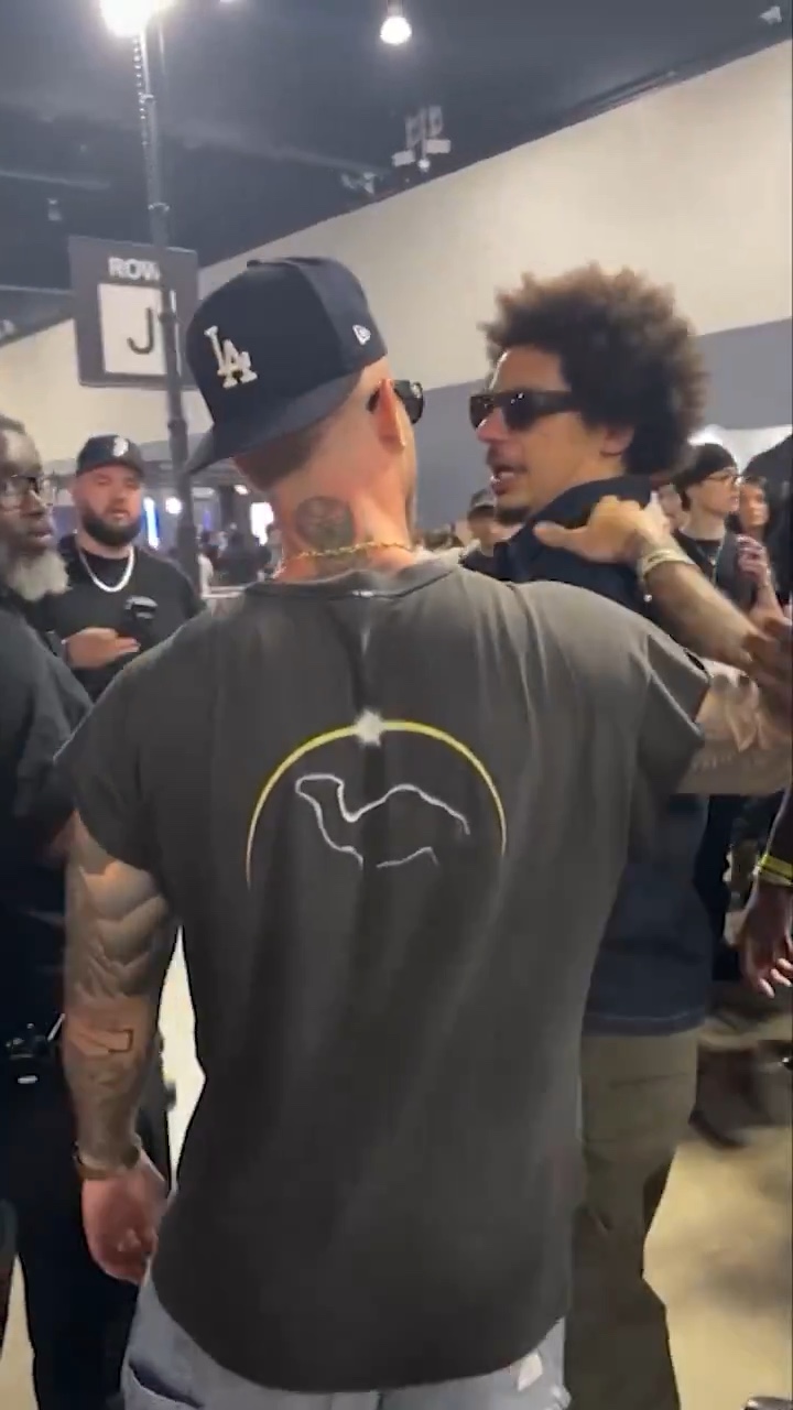 Chet Hanks Faces Off With Eric André at ComplexCon